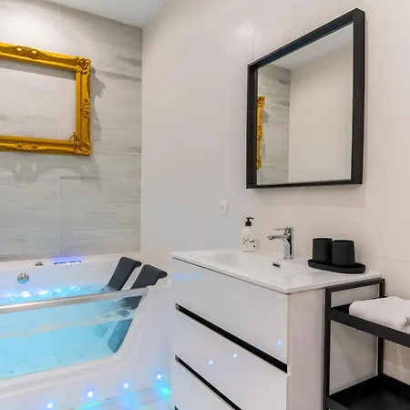 Lp2 Loft Timeless Suite Sevilla En Pareja Exterior photo