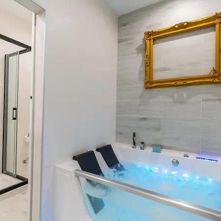 Lp2 Loft Timeless Suite Sevilla En Pareja Exterior photo